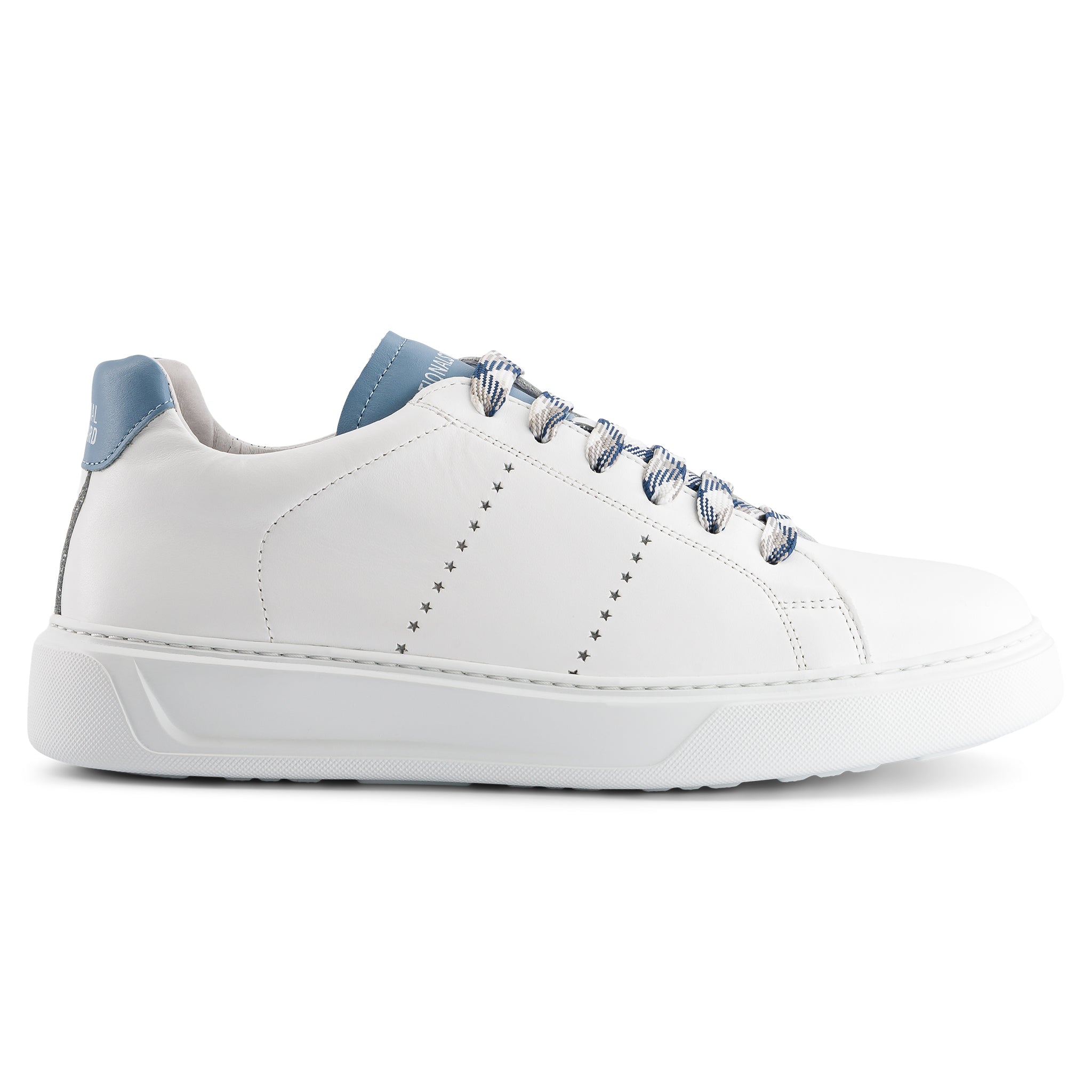 national standard Sneakers basses cuir nappa blanc et bleu ciel